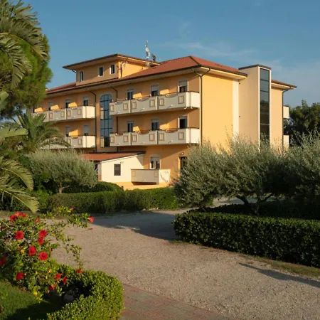 Madama Club Village-2